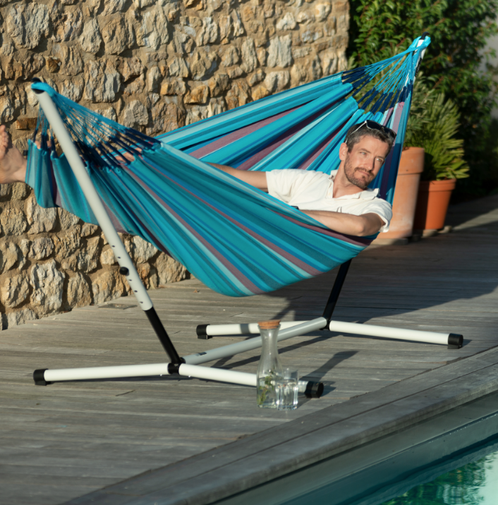 Large clearance hammock stand